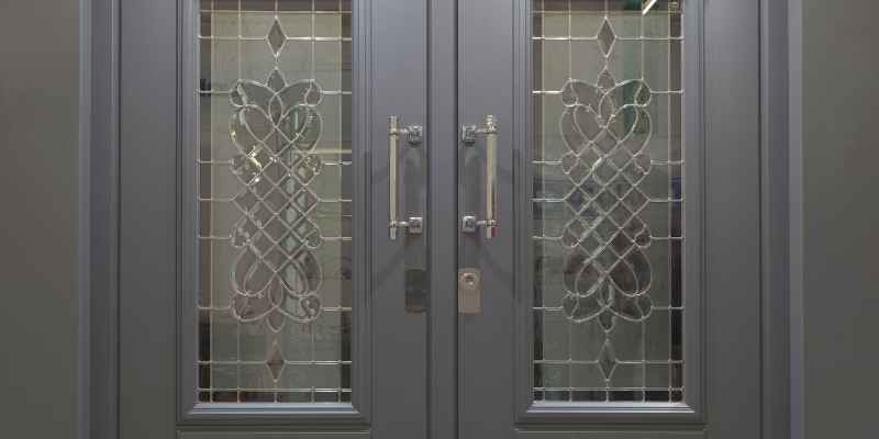 advantages of aluminum doors for commercial buildings